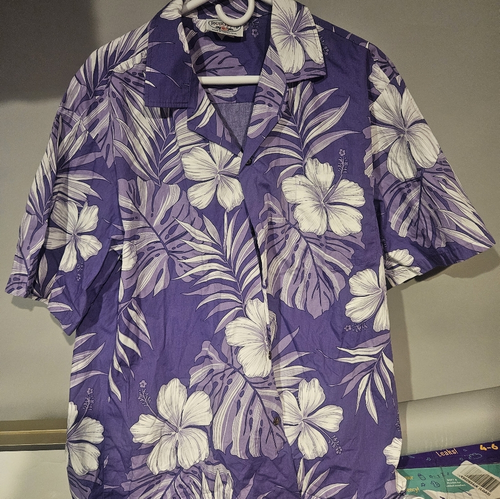 VTG PACIFIC LEGEND SS Hawaiian button men size Xl purple floral made Hawaii USA